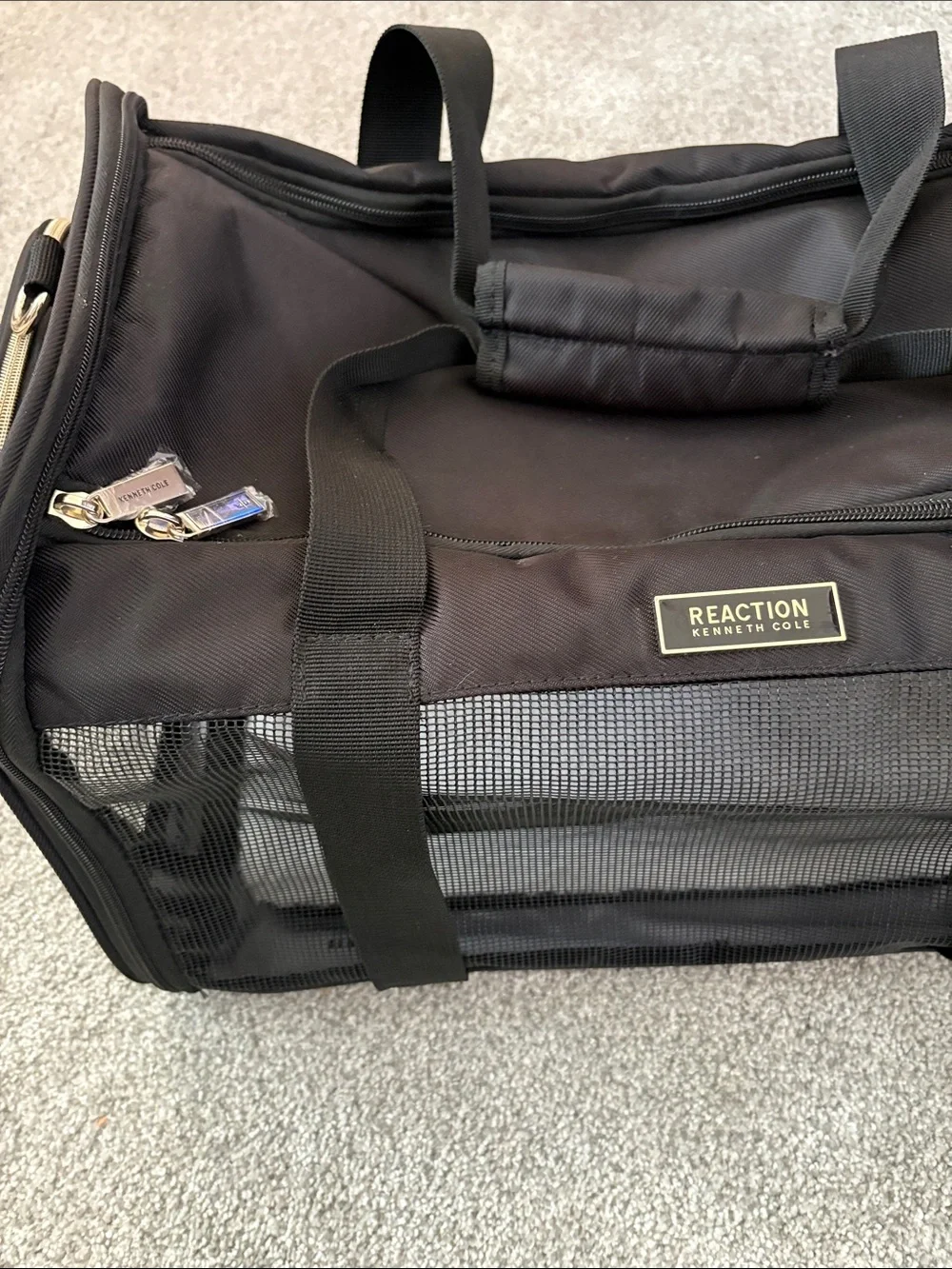 Kenneth Cole Reaction Black Mesh Accent Men’s Duffel Bag